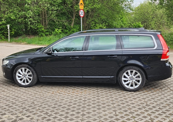 Volvo V70 cena 44900 przebieg: 207000, rok produkcji 2014 z Gdynia małe 106